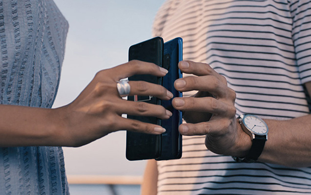 huawei-mate-20-pro-hem-de-bir-portativ-enerji-qurgusudu